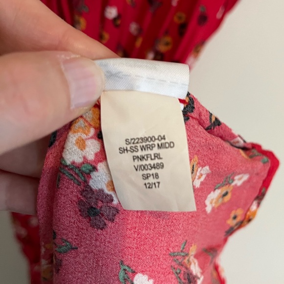 Gap floral print midi wrap dress - Picture 9 of 9